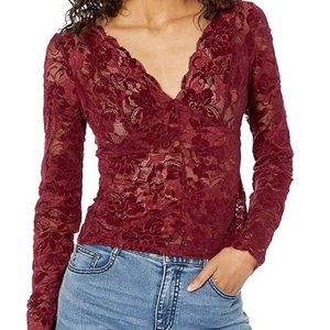 Guess lace top